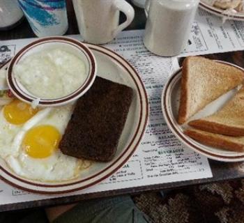 General's Kitchen breakfast platter Photo