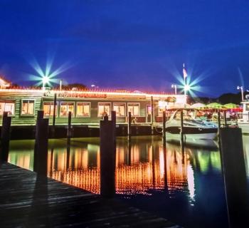 Waterman's Crab House Photo