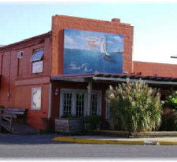 Watermen's Inn exterior view Photo