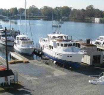 Washburn's Boat Yard Photo