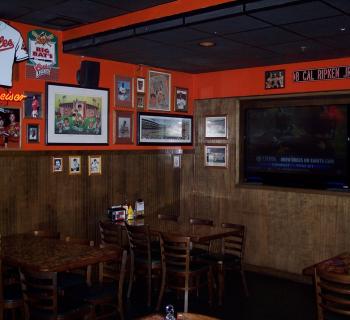 Big Bats Café interior Photo