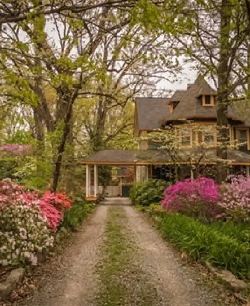 Etta Mae Inn B&amp;B exterior drive-way view Photo
