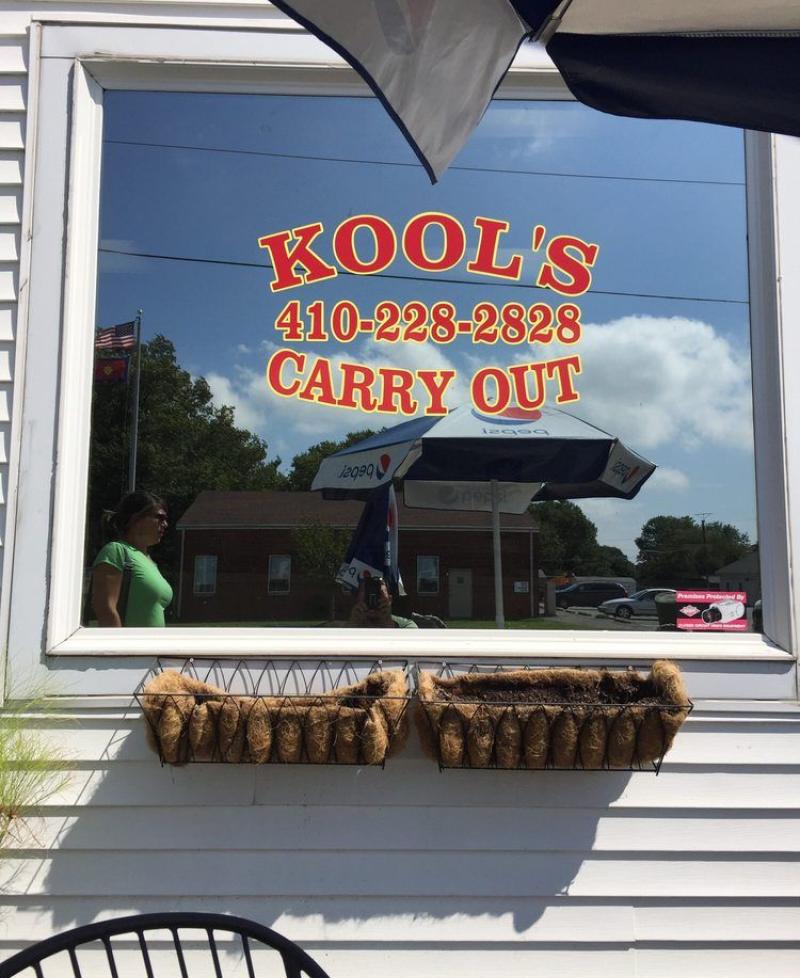 Kool Ice and Seafood signage Photo