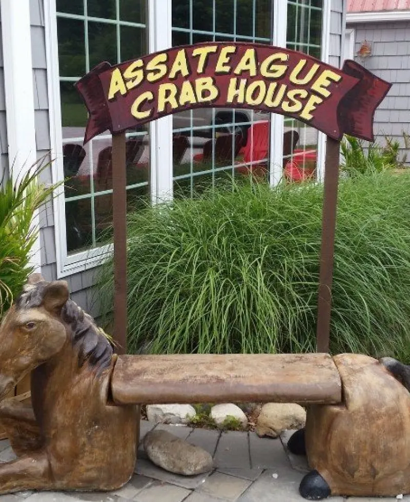 Assateague Crab House signage Photo