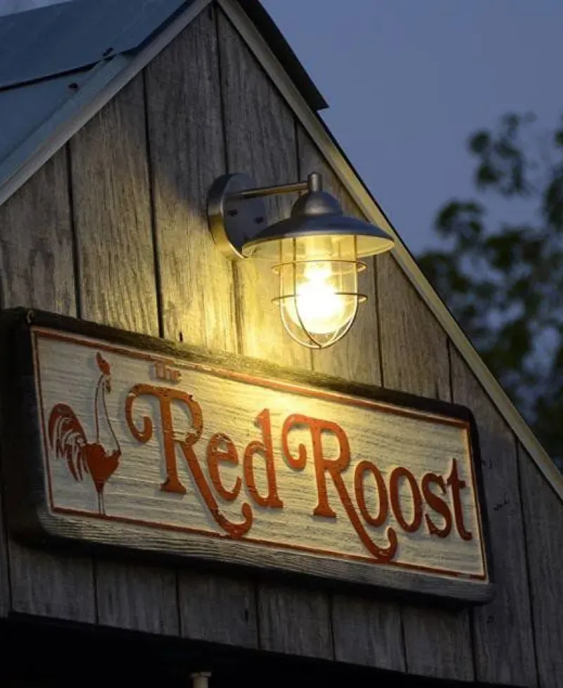 The Red Roost exterior Photo