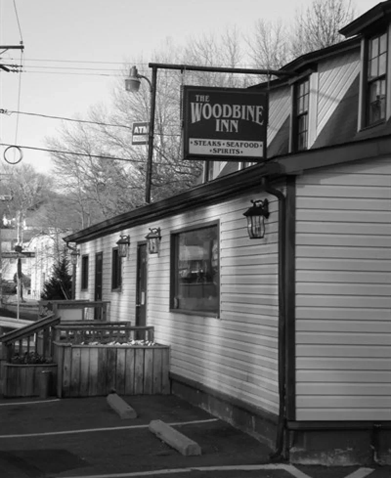 Woodbine Inn exterior view Photo