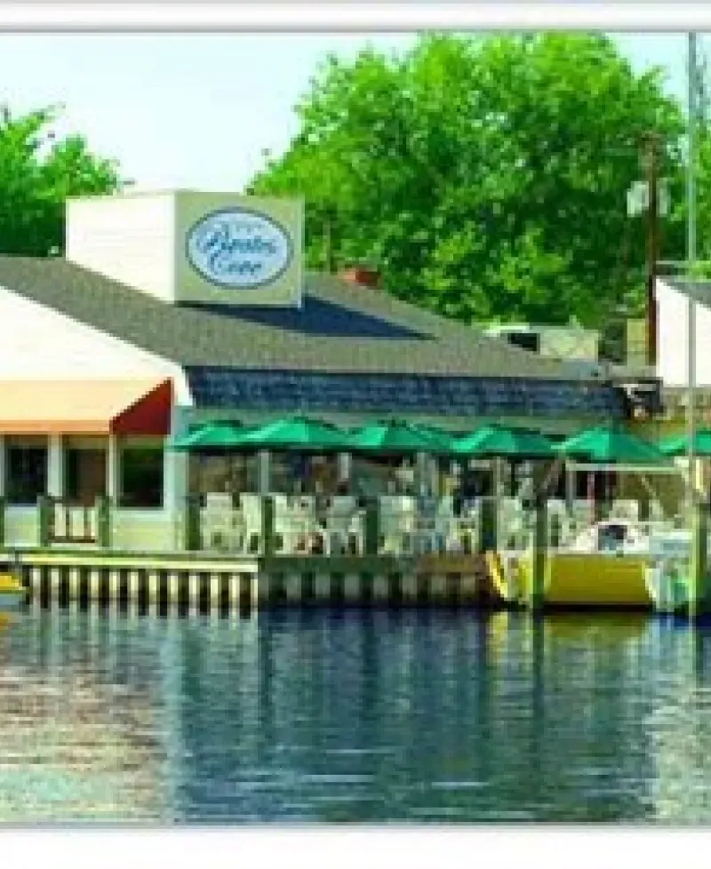 Pirates Cove Restaurant &amp; Oyster Bar water view Photo