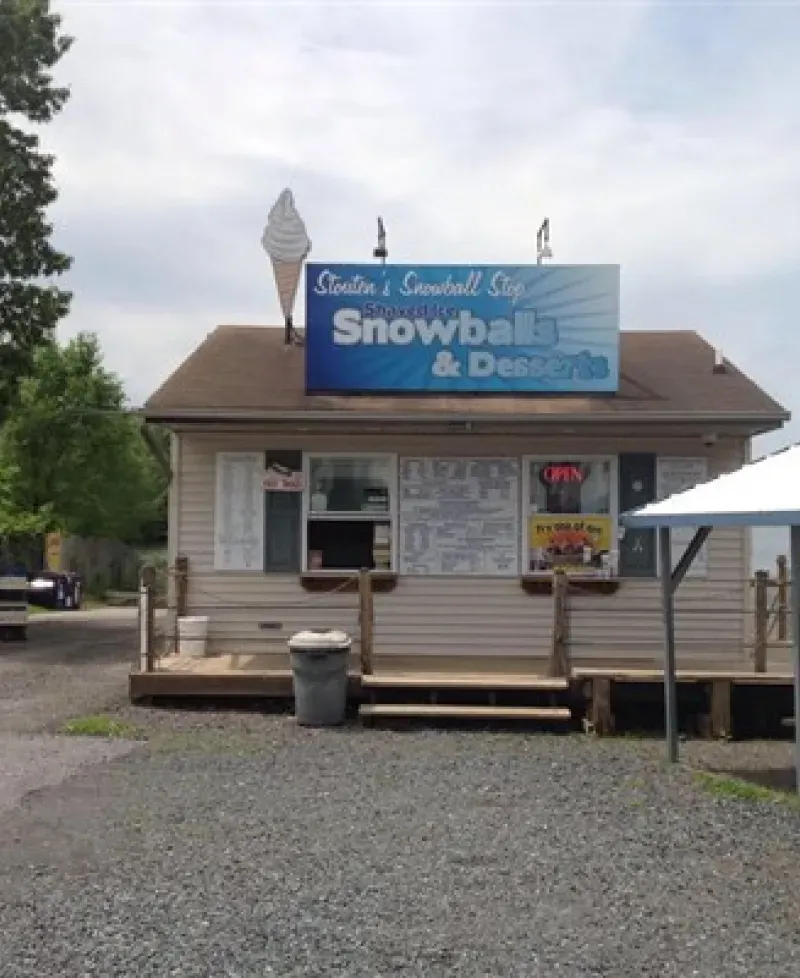 Stouten's Marina and Snowball Stop Photo