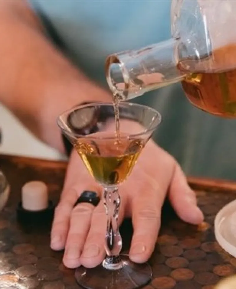 pouring a drink Photo