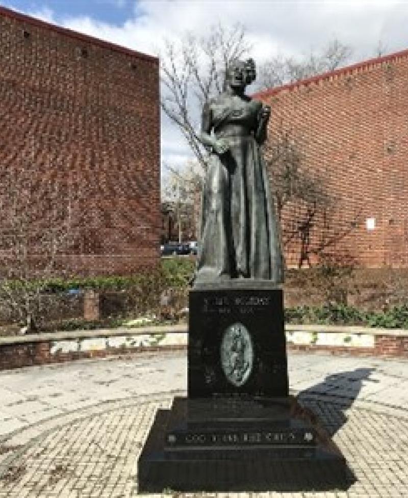 Billie Holiday statue Photo