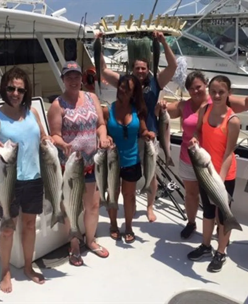 Women fishing Photo