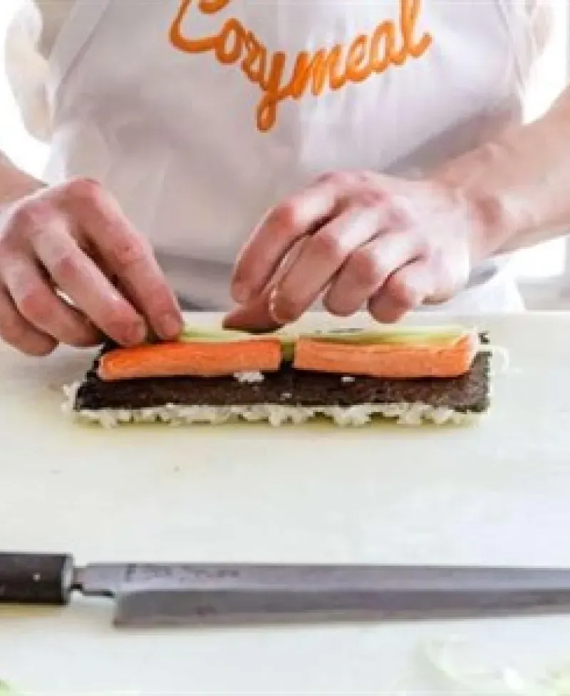 making sushi Photo