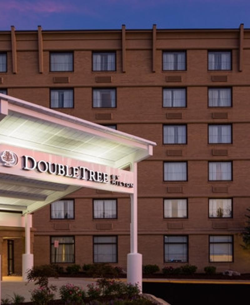 DoubleTree by Hilton-Laurel exterior view Photo
