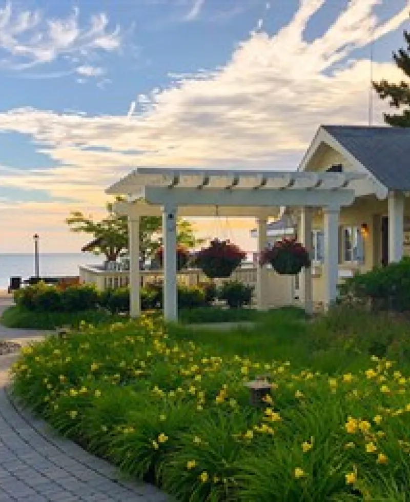 The Inn at Herrington Harbour Photo