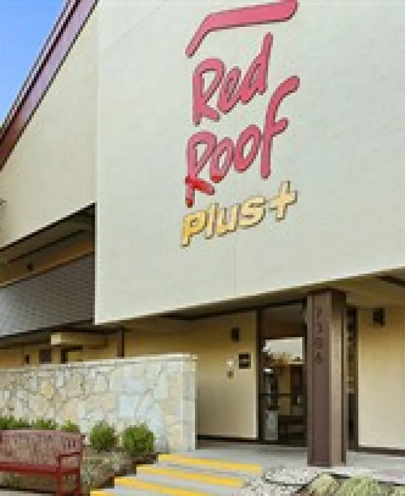 Red Roof Plus+ Baltimore-Washington DC/BW Parkway exterior view Photo