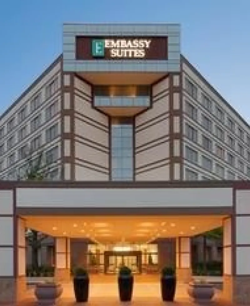 Embassy Suites-BWI exterior view Photo