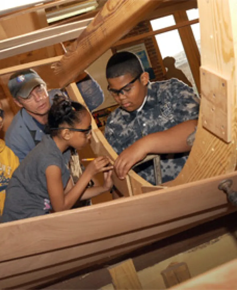 students at museum Photo