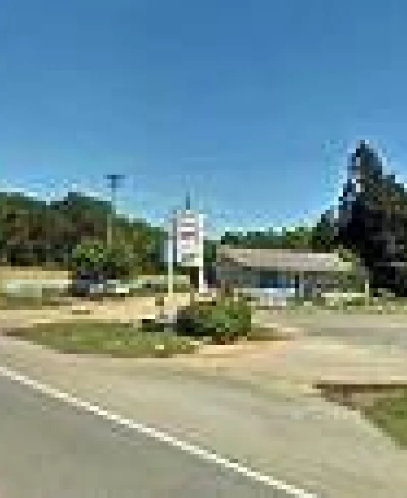 Town and Country Motel Photo