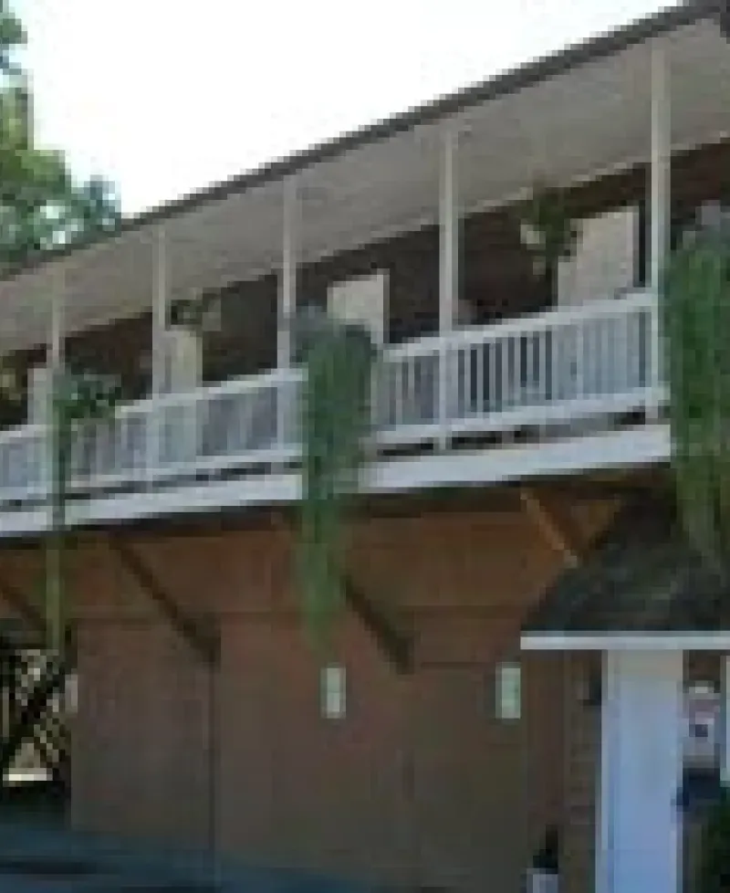 Hillside Motel Photo