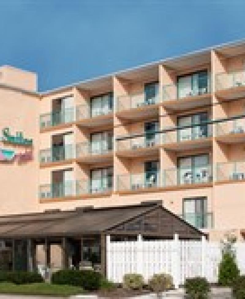 Cayman Suites Hotel exterior view Photo