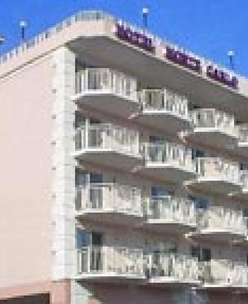 Hotel Monte Carlo &amp; Suites exterior Photo