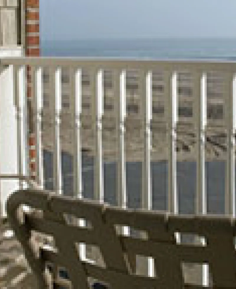 Patio view at the Breakers Hotel Photo