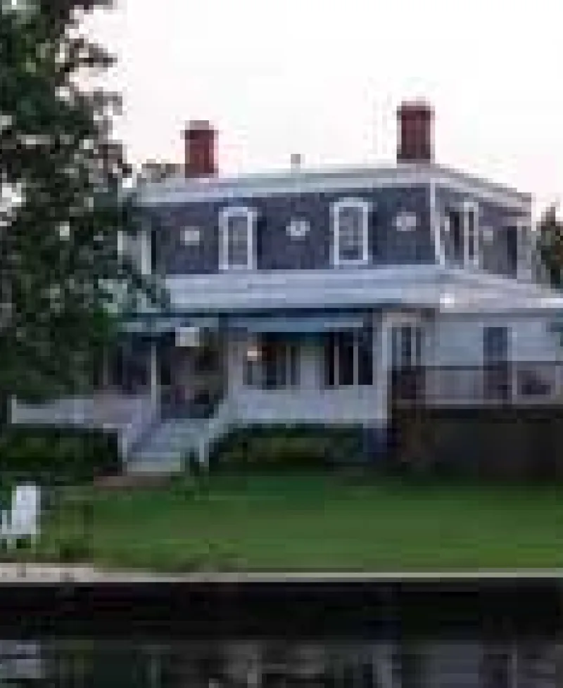 Victoriana Inn Photo