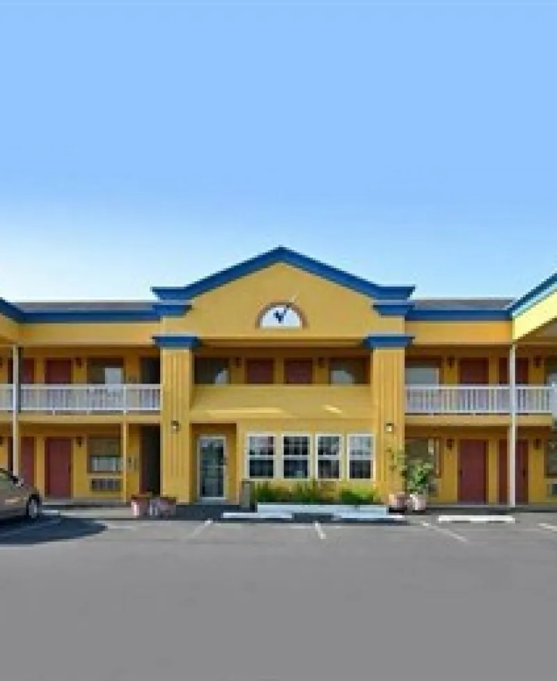 America's Best Value Inn-Princess Anne exterior view Photo