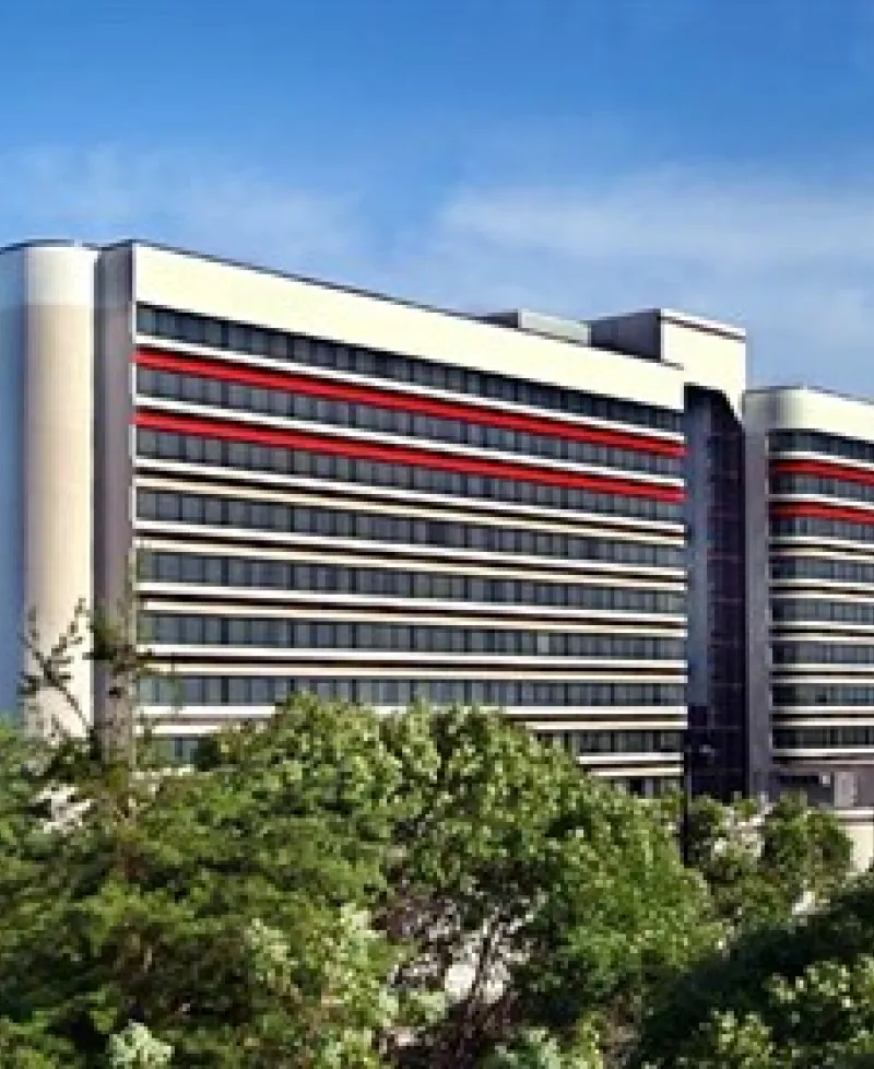BWI Airport Marriott exterior view Photo