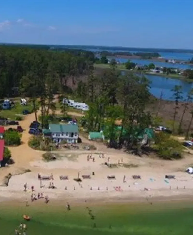 Camp Merryelande Vacation Cottages Photo