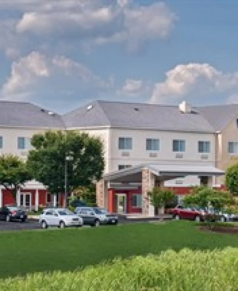 Fairfield Inn &amp; Suites by Marriott-Frederick exterior Photo