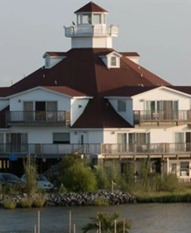 Lighthouse Club Hotel at Fager's Island Photo