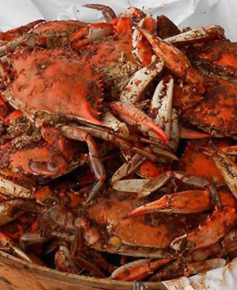 Baskets of steamed crabs Photo