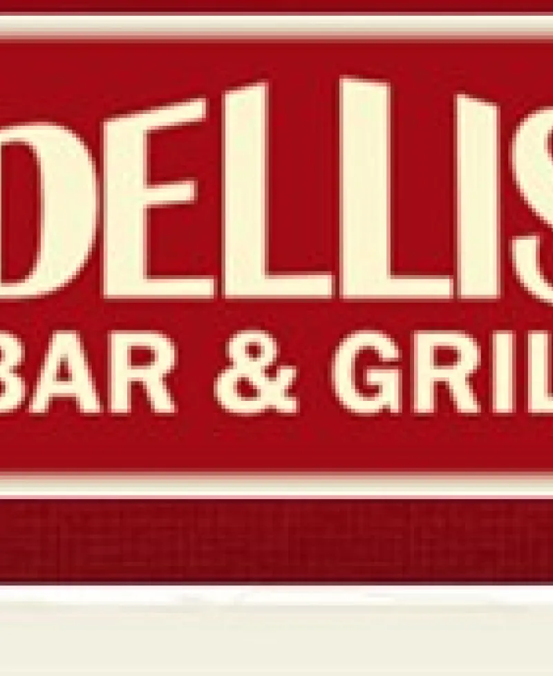 Dellis' Bar and Grill Photo