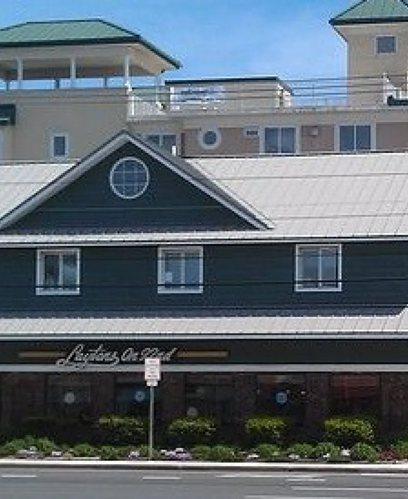 Layton's 92nd exterior view Photo