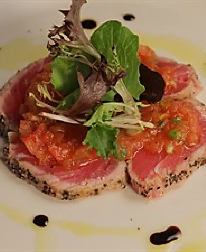 Tuna Carpaccio Photo