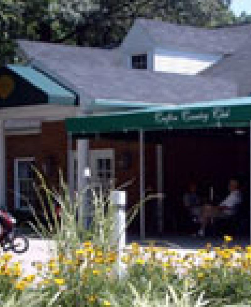 Clubhouse at Crofton Country Club Photo
