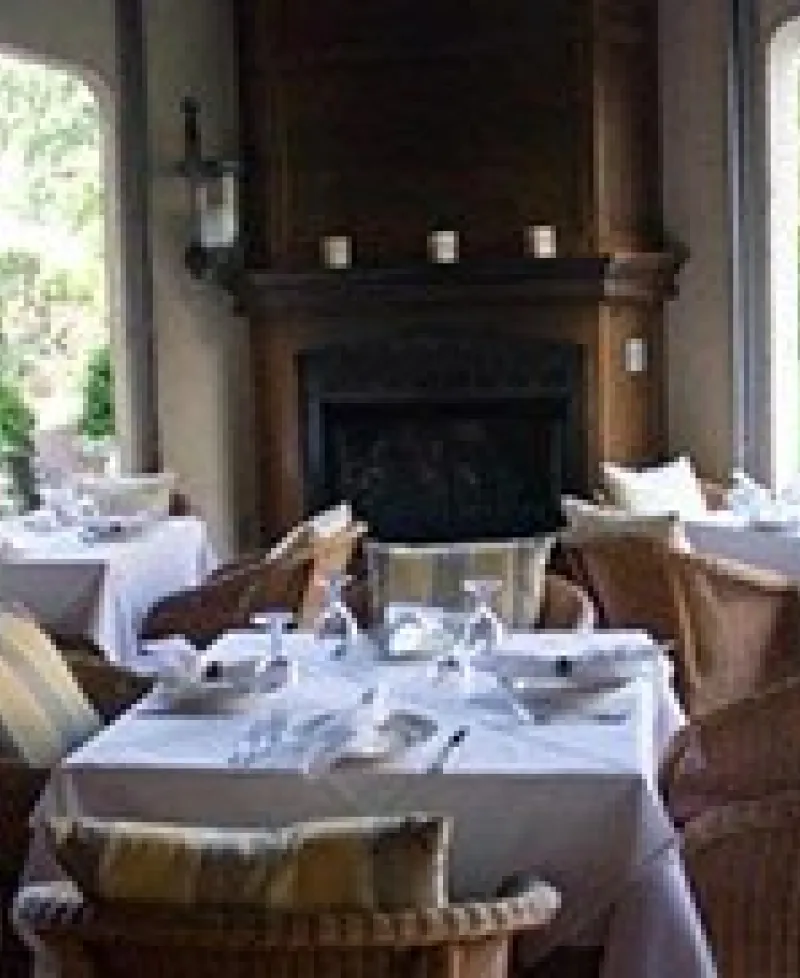 Ambassador Dining Room Photo