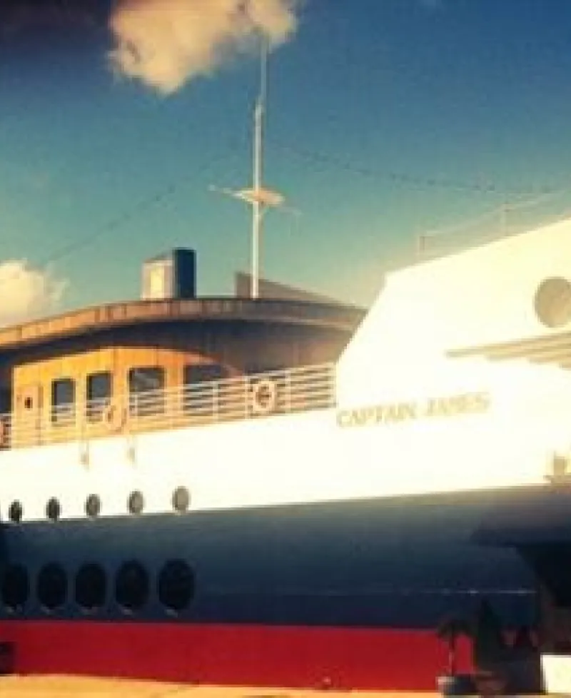 Boat-like exterior of Captain James Photo
