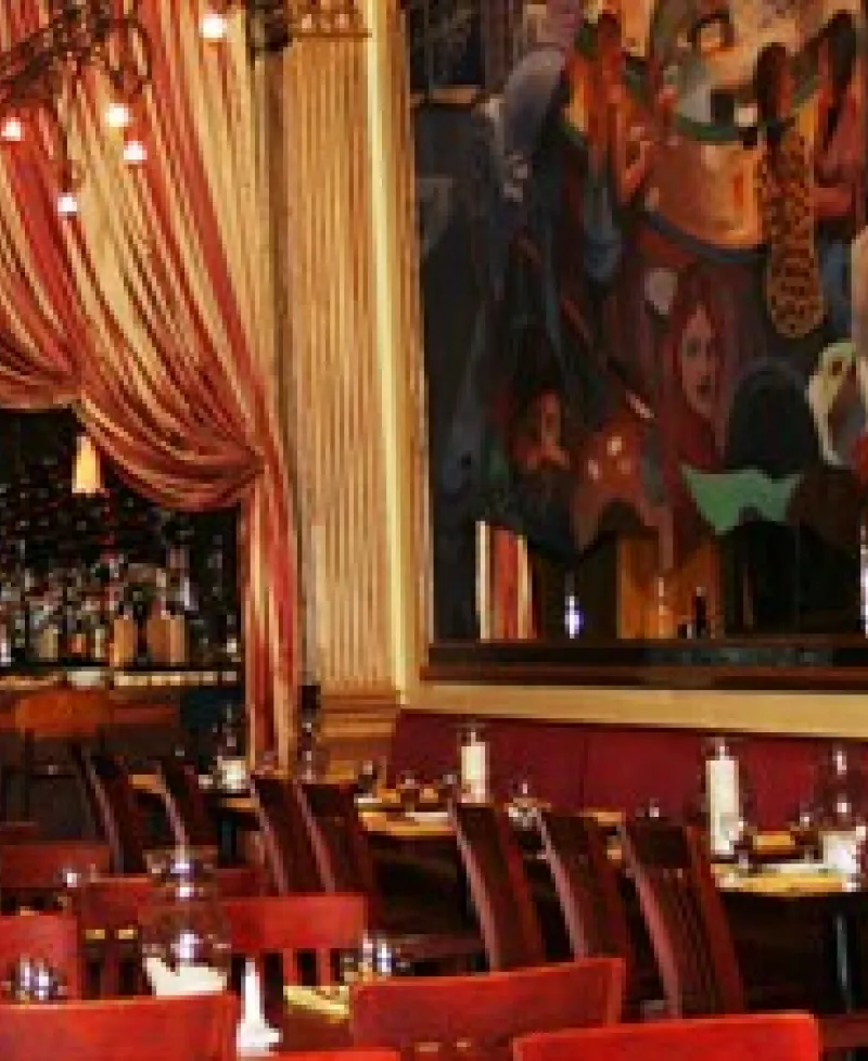 Sotto Sopra restaurant mural Photo