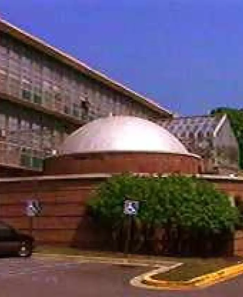 Montgomery College Planetarium exterior Photo