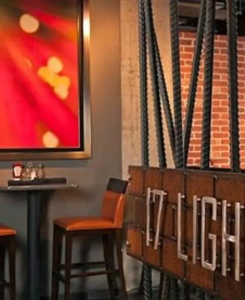 17 Light Restaurant and Lounge interior view Photo