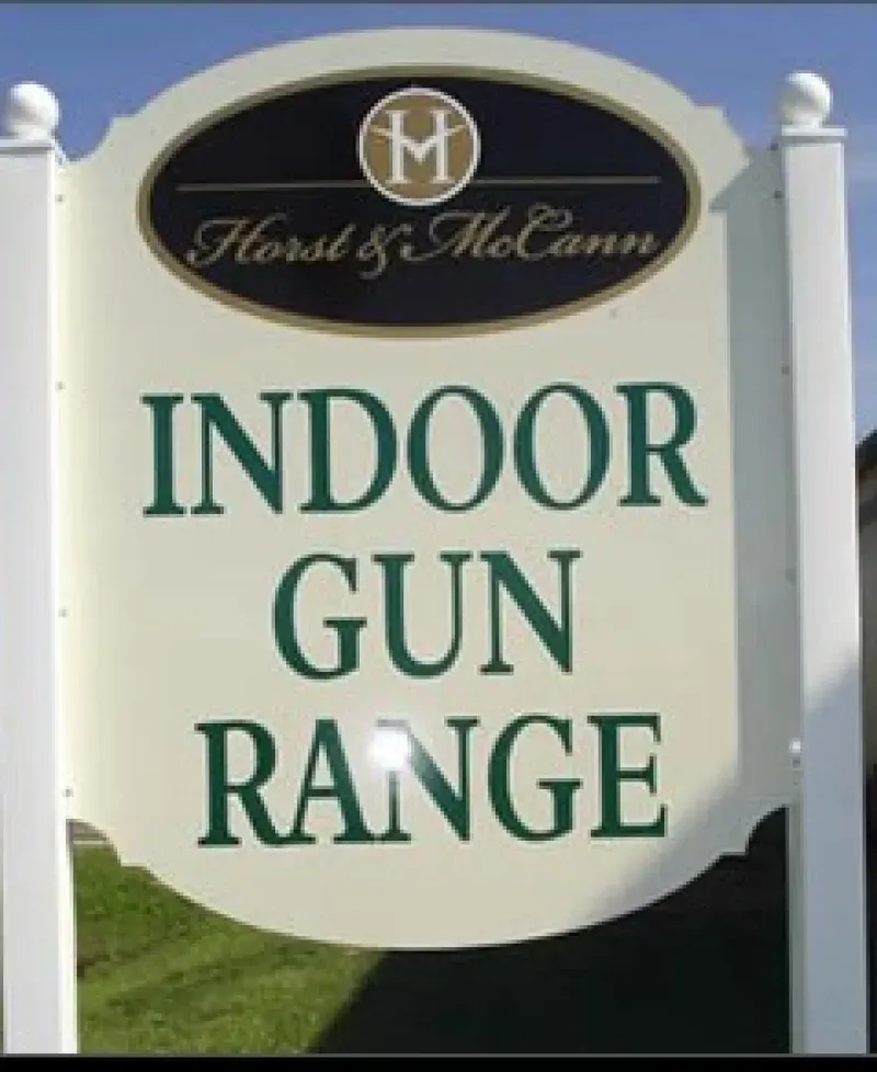 Picture of entrance sign Photo