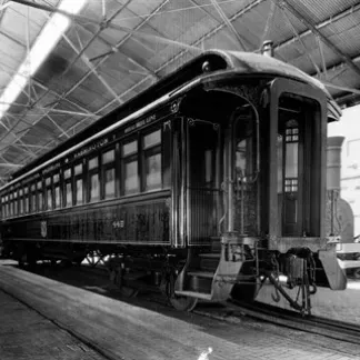 B&amp;O No. 445 "Royal Blue Coach"  Photo
