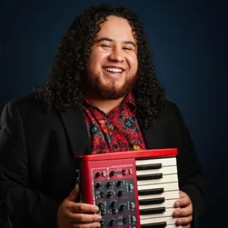 COOL YULE with ROBERTO VILLEDA Photo