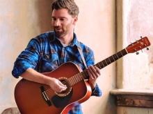 Singer songwriter Eli Lev Photo